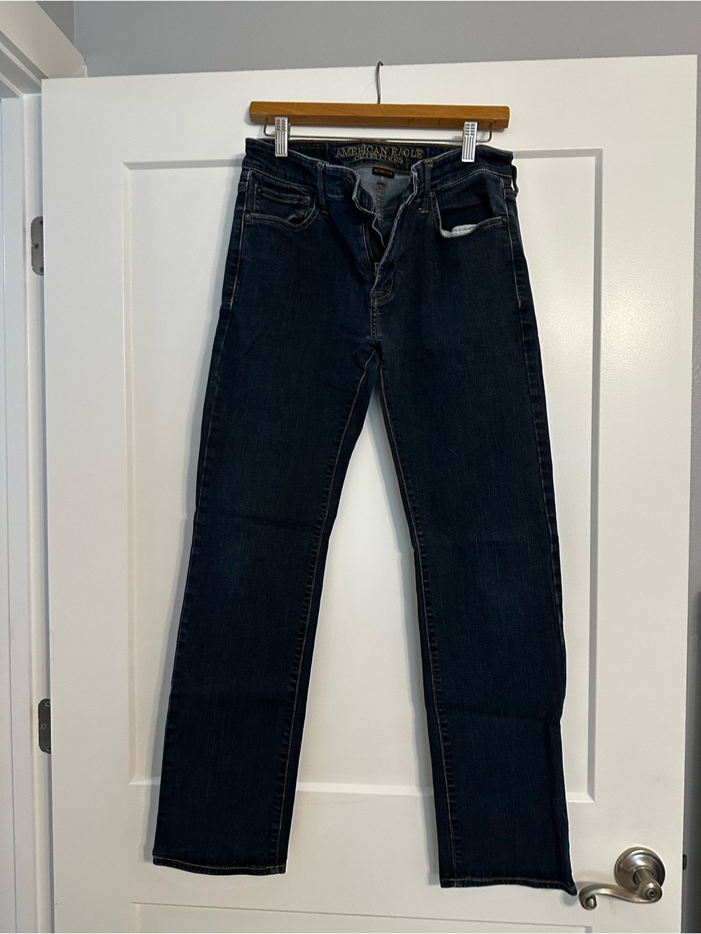 American Eagle Dark Wash Straight Jeans